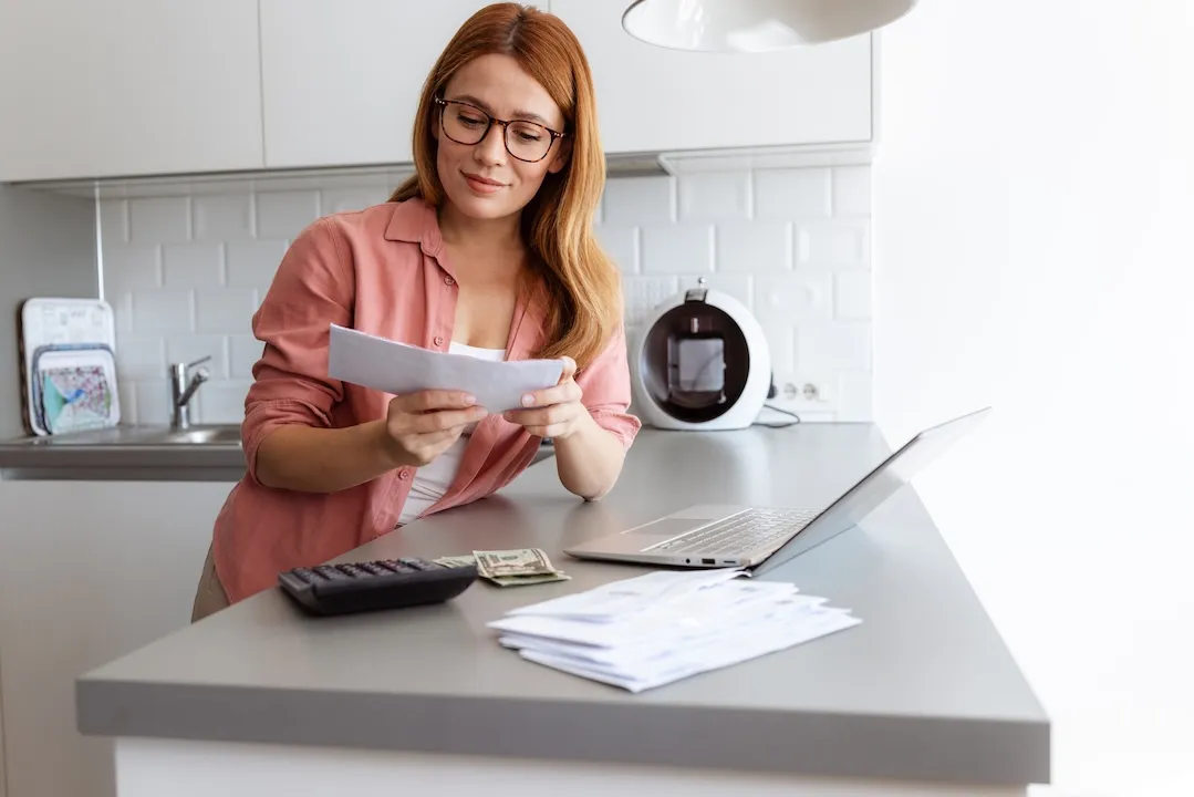 Does Paying the Minimum Payment Hurt Your Credit Score?