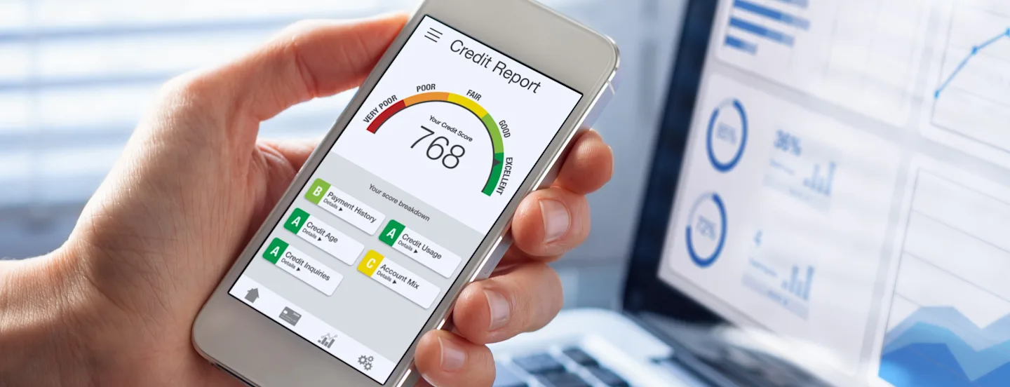 DS_and_Credit_score_original_GettyImages-1203955041.jpg